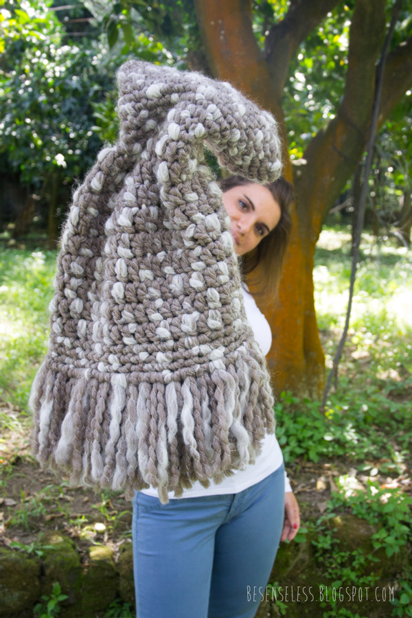 castagna-cappa-nature-mantella-cape-crochet-pattern-airali-handmade