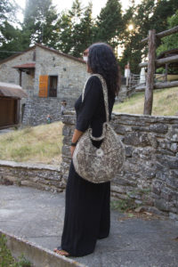 Half Moon Bag di Mariagrazia Berno